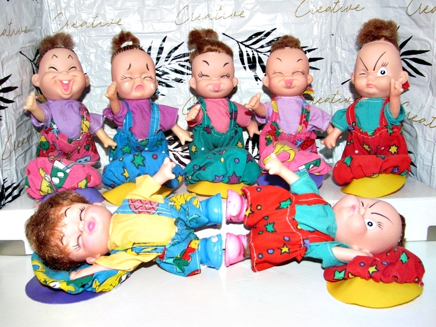 Retro sběratelské malé panenky šklebíci parta 7 rošťáků - 3
