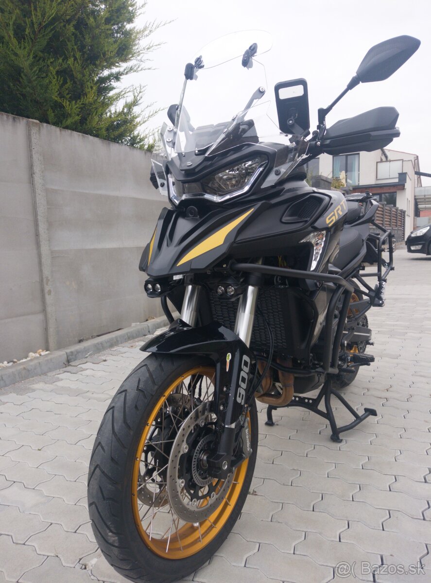 QJ motor srt 900 - 3