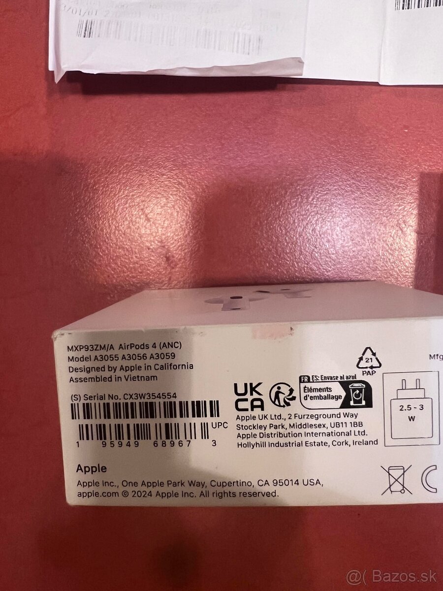 Apple AirPods 4 (ANC) ~ MXP93ZM/A - 3