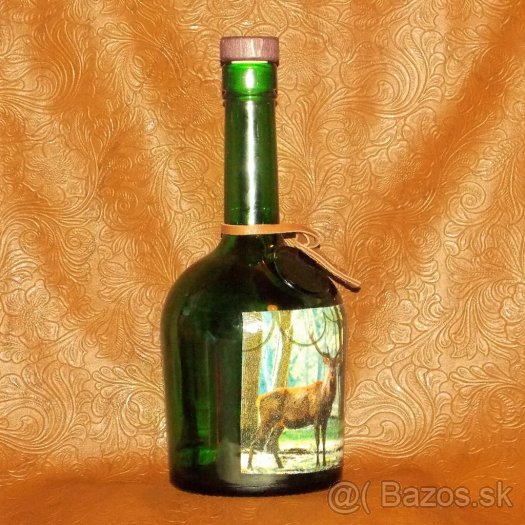Poľovnícka fľaša Jeleň medzi stromami - 3