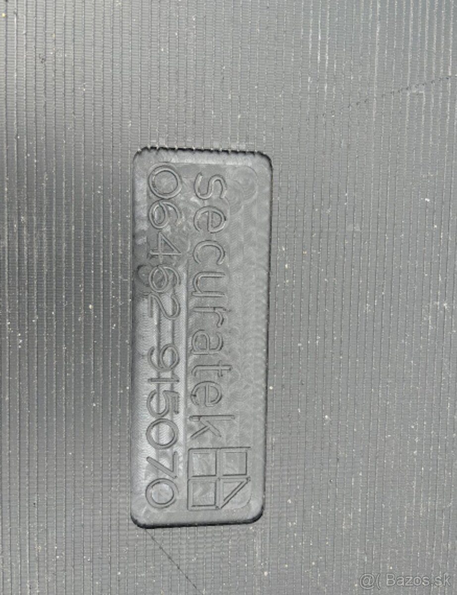 Predám veľmi odolnú cestnú dosku skoro nová 2x1m 3ks - 3