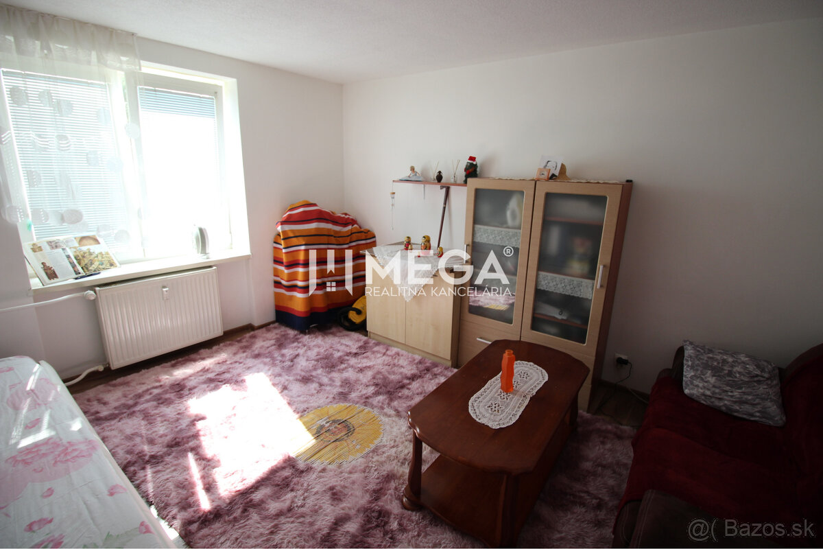 🏠 Na predaj: Zrekonštruovaný 3-izbový byt v centre Sniny - 3