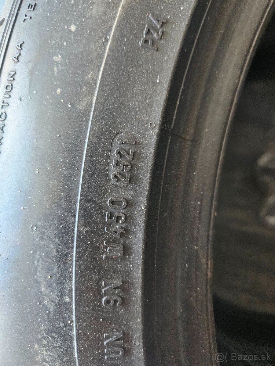 285/45 R21 113Y. Pirelli - 3
