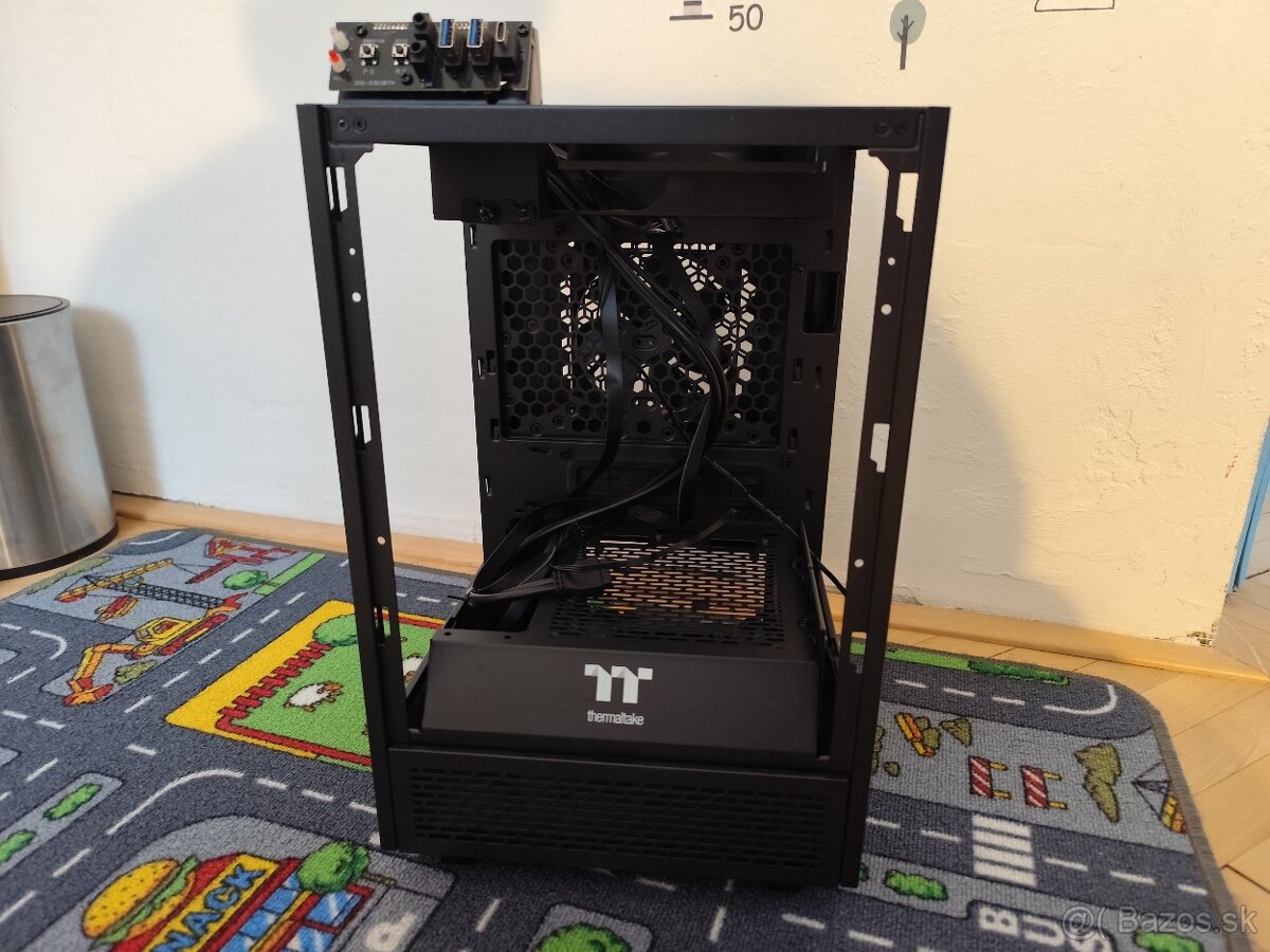 Predám PC Case ThermalTake The Tower 100 - 3