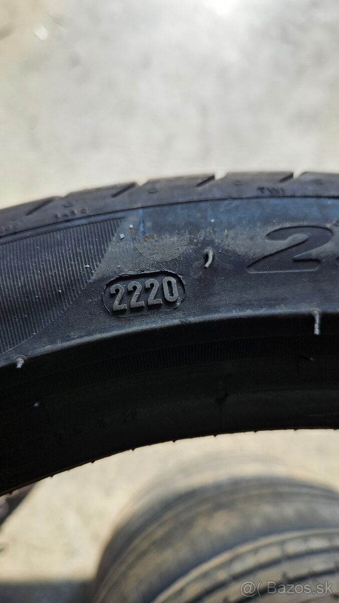 255/35 r19 Pirelli - 3