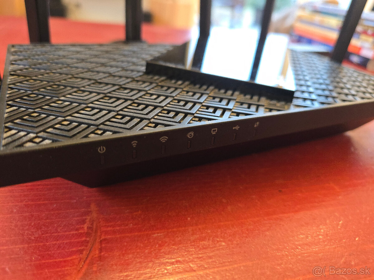 Predam router TP-Link AX72 - 3