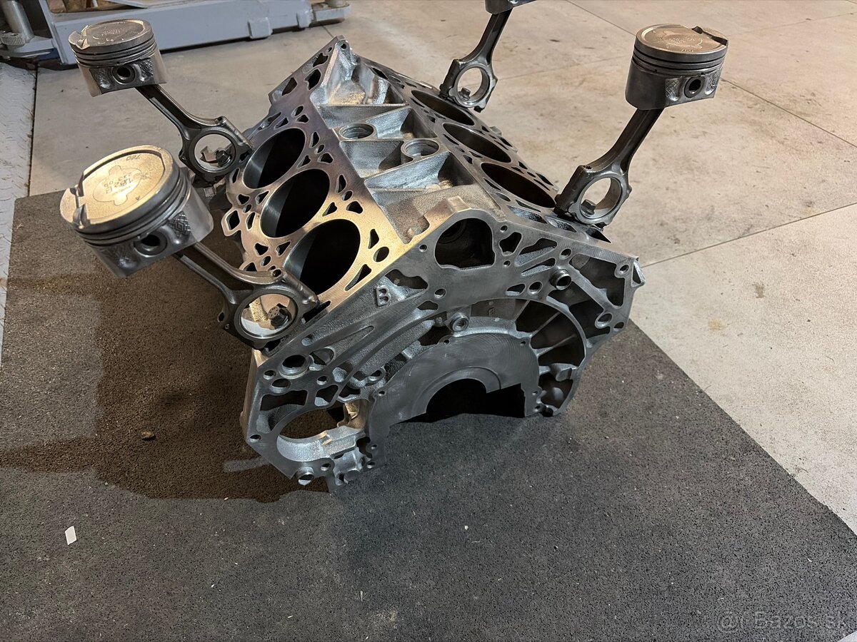 Blok motora stolik - 3