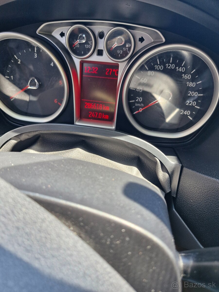 Ford focus 1.6td - 3