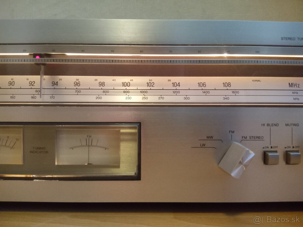 AIWA Stereo Tuner 9300 - 3