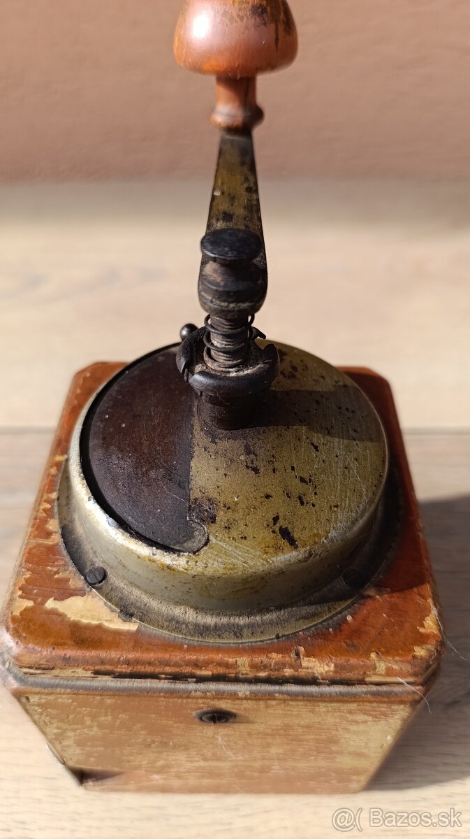 Mlynček na kávu - 3