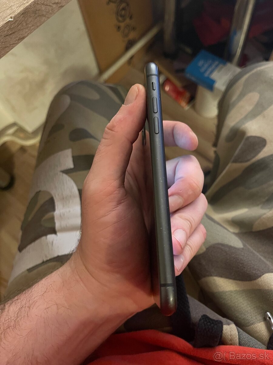 Predám iPhone 11 64GB - čítaj celý inzerát. - 3