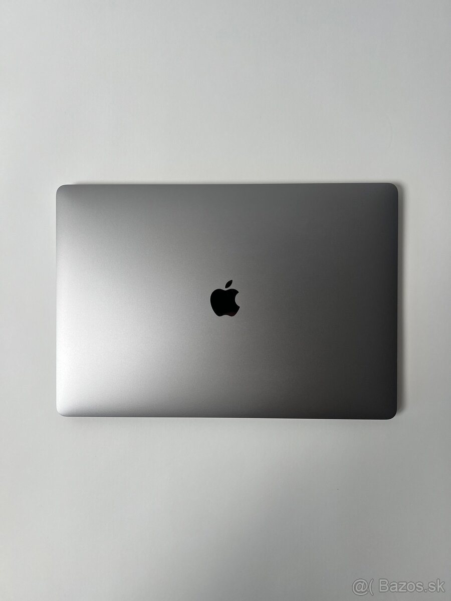 MACBOOK PRO - 3