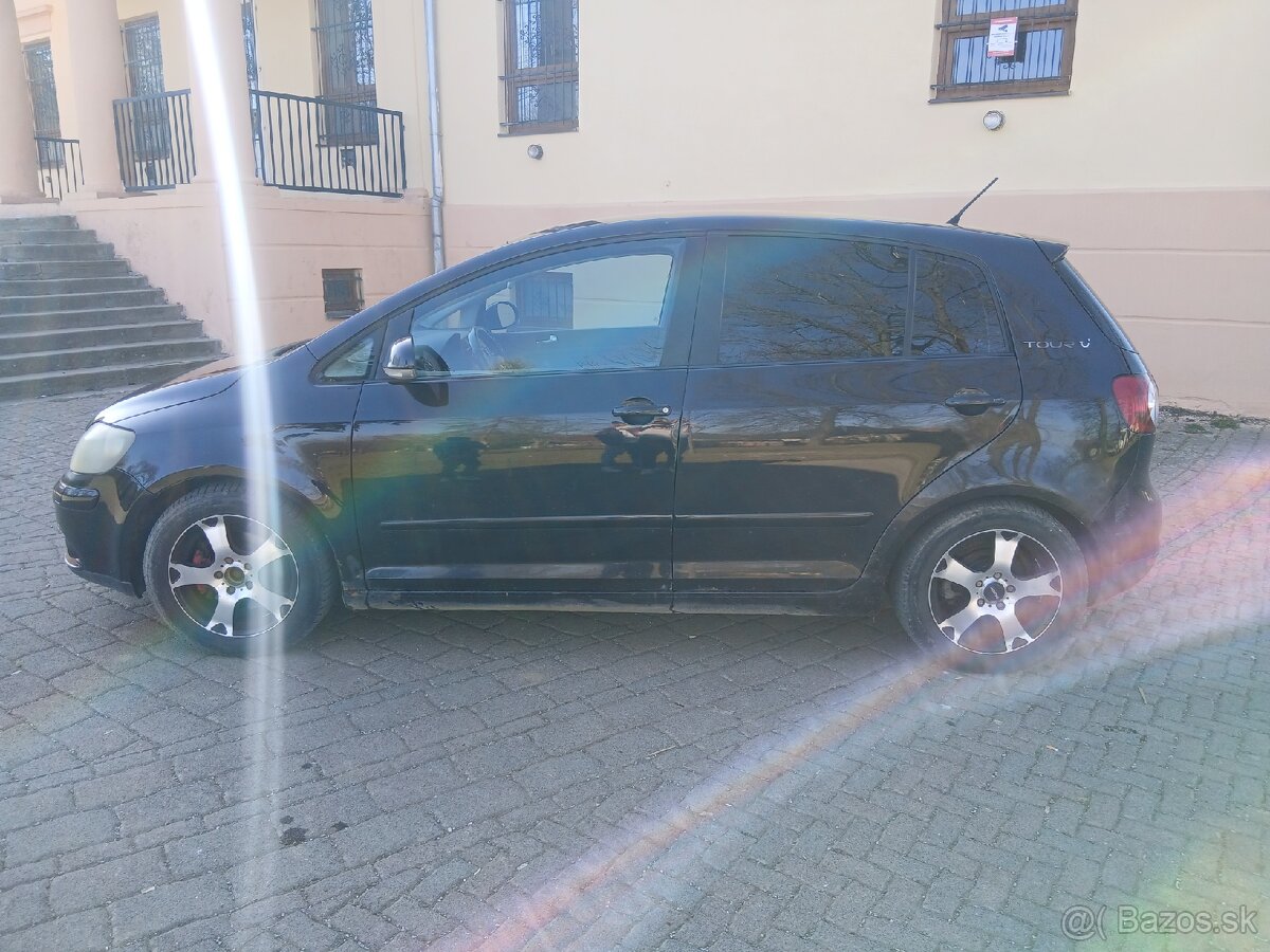 Predam Volkswagen Golf 5 Plus 1.9 - 3
