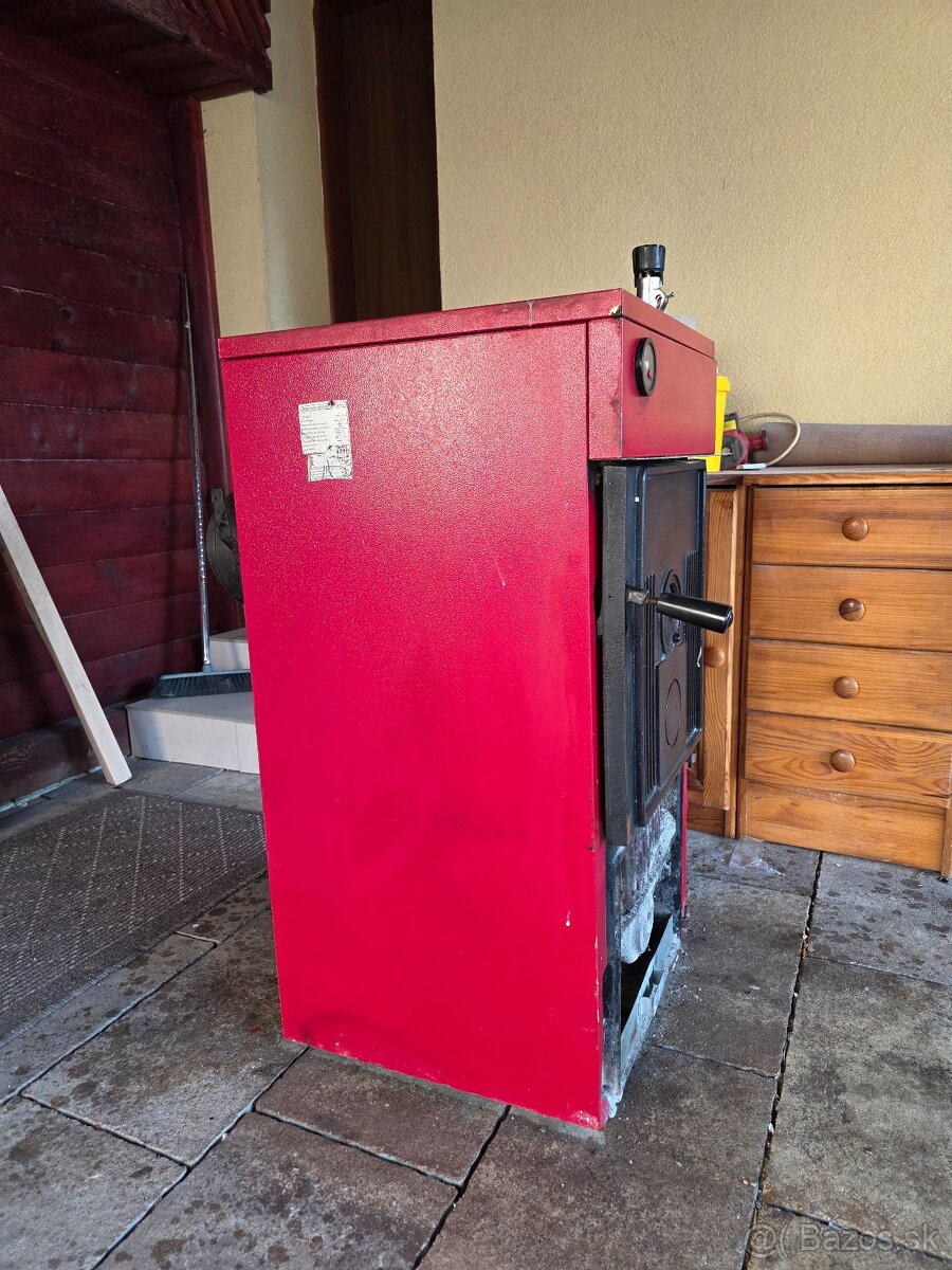 LIATINOVY KOTOL NA TUHE PALIVO - 3