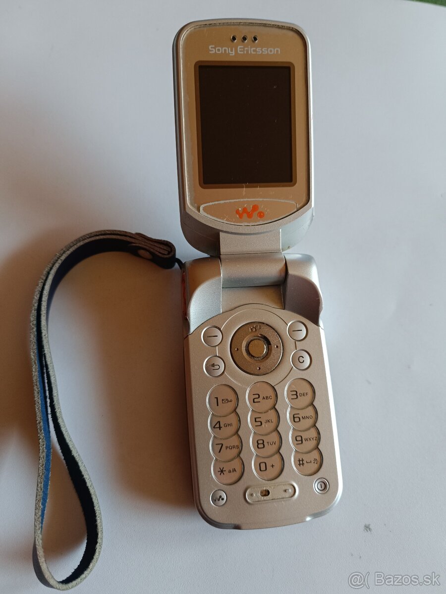Retro mobil Sony Ericsson 300Wi - 3