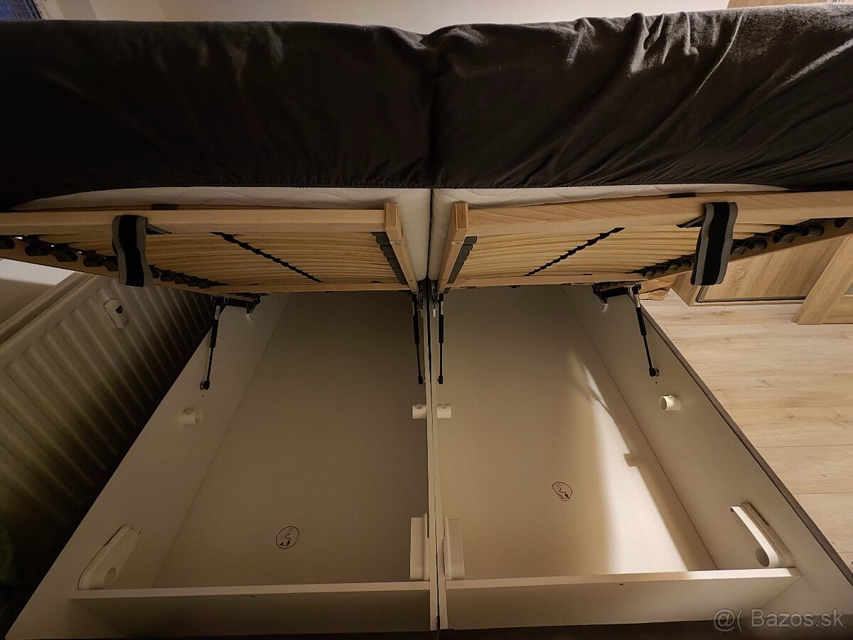 Predám manželskú posteľ 160×200 cm s roštami a matracmi - 3