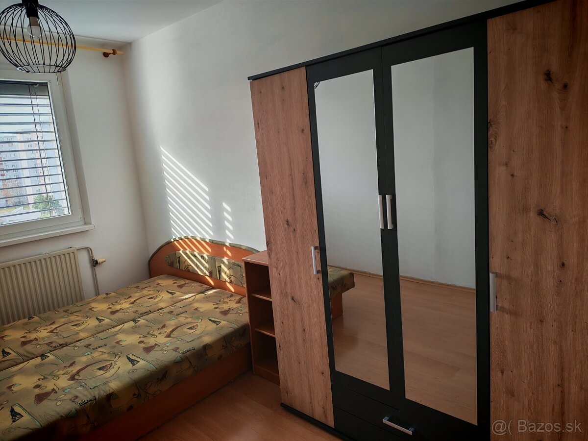Prenajmem 2 izby v 3-izbovom byte - 3