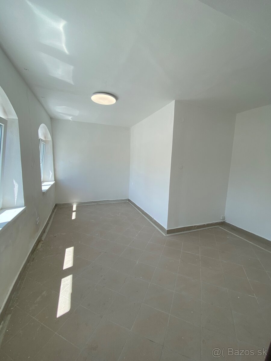 Obchodný priestor v Tornali - 3