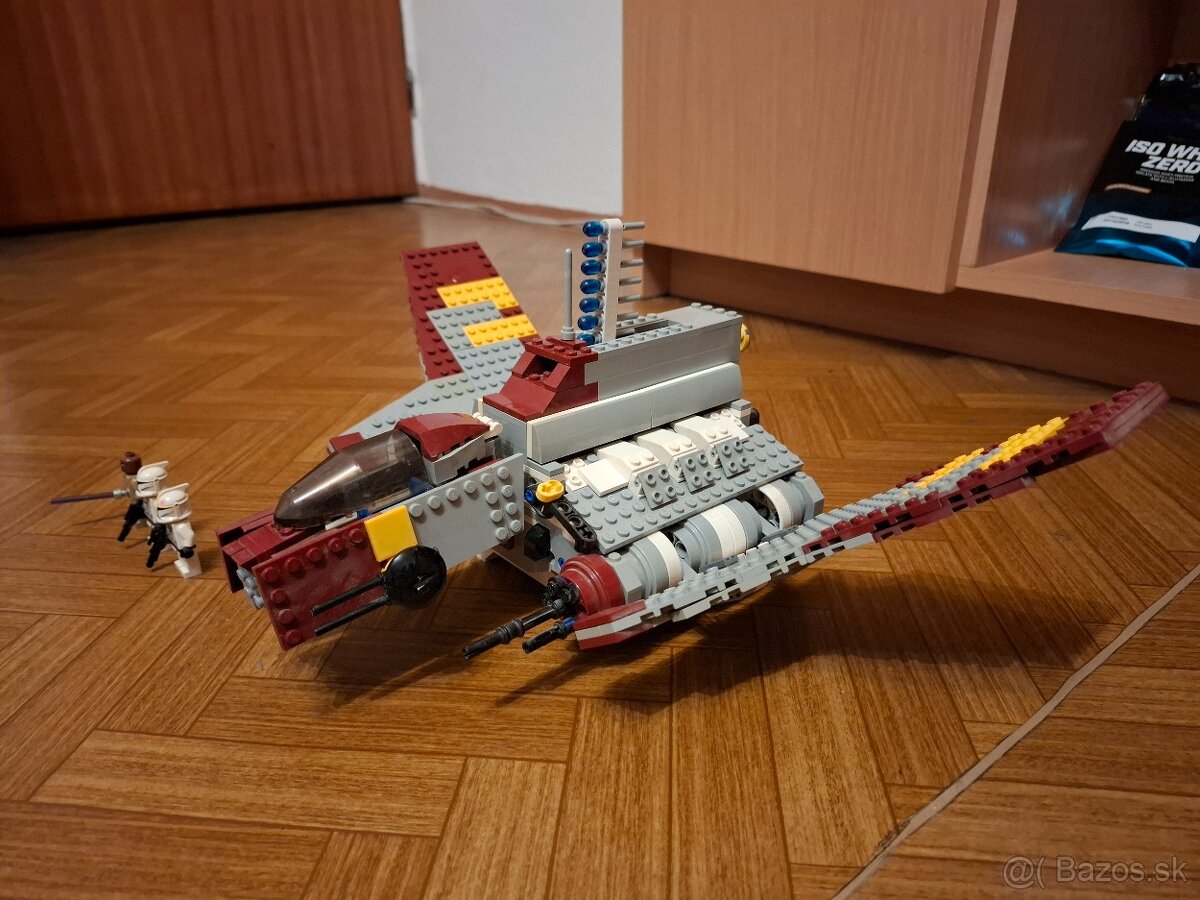 LEGO Star Wars 8019 Republic Attack Shuttle - 3