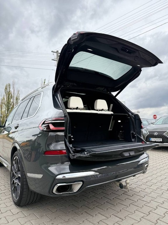 BMW X7 xDrive 40d M Sport / PANO / 7 MIEST - 3