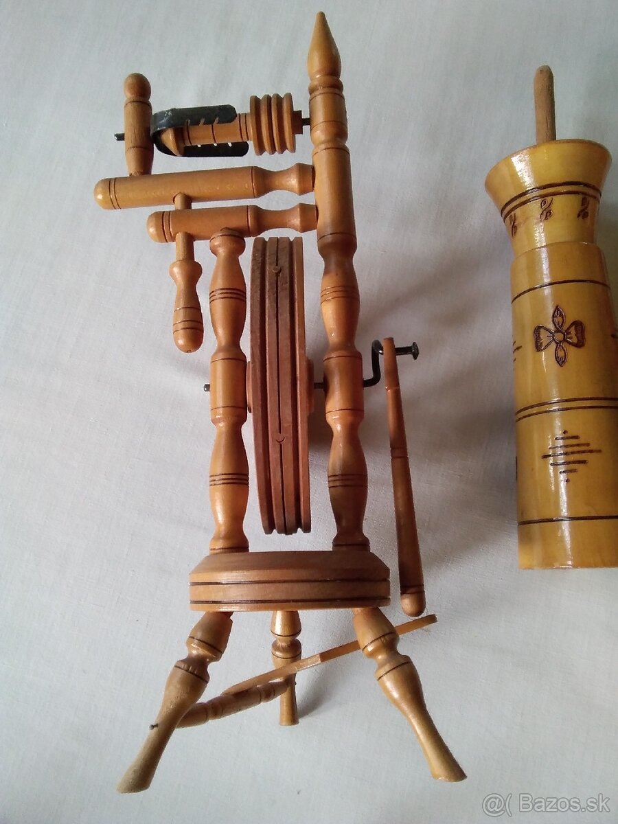 drevený kolovrátok, maselník, možiar - 3