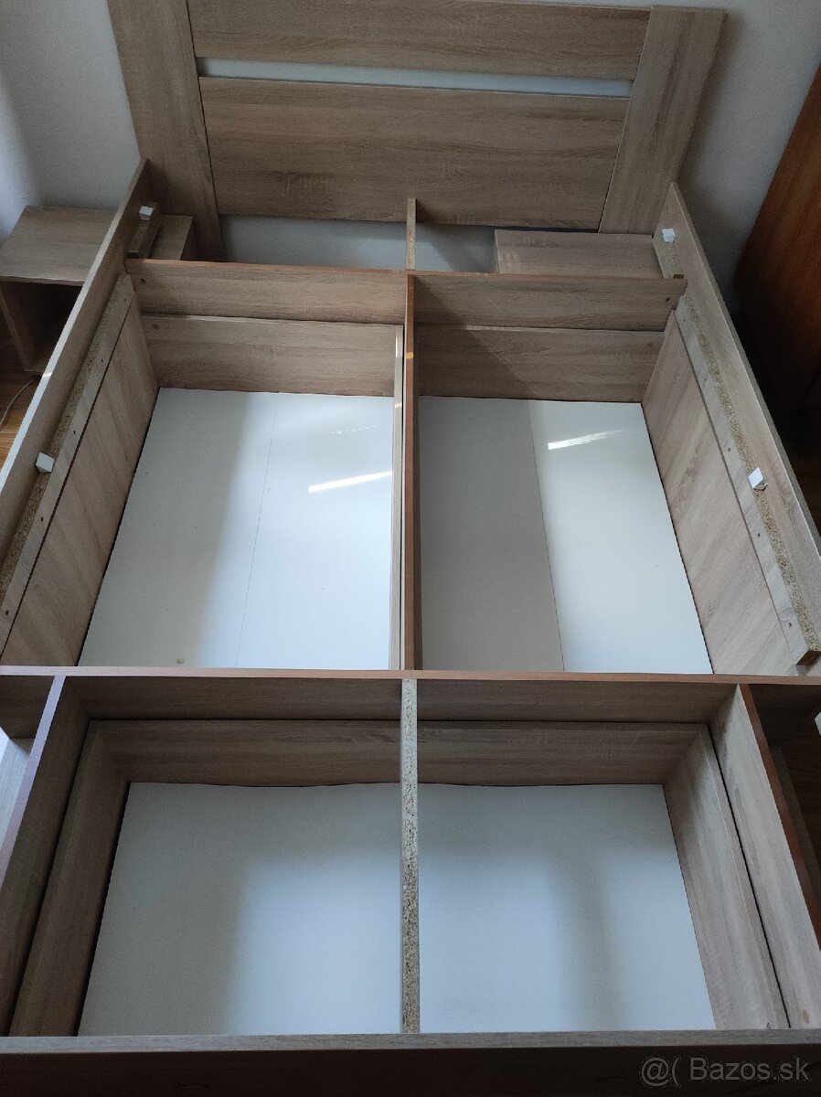 Manželská posteľ s úložným priestorom - 3