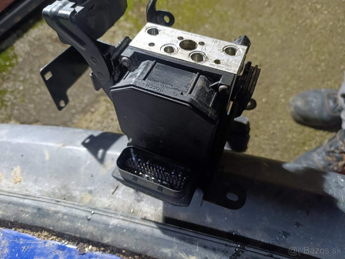 Jednotka ABS 3U0614517 kocka škoda superb 1 - 3