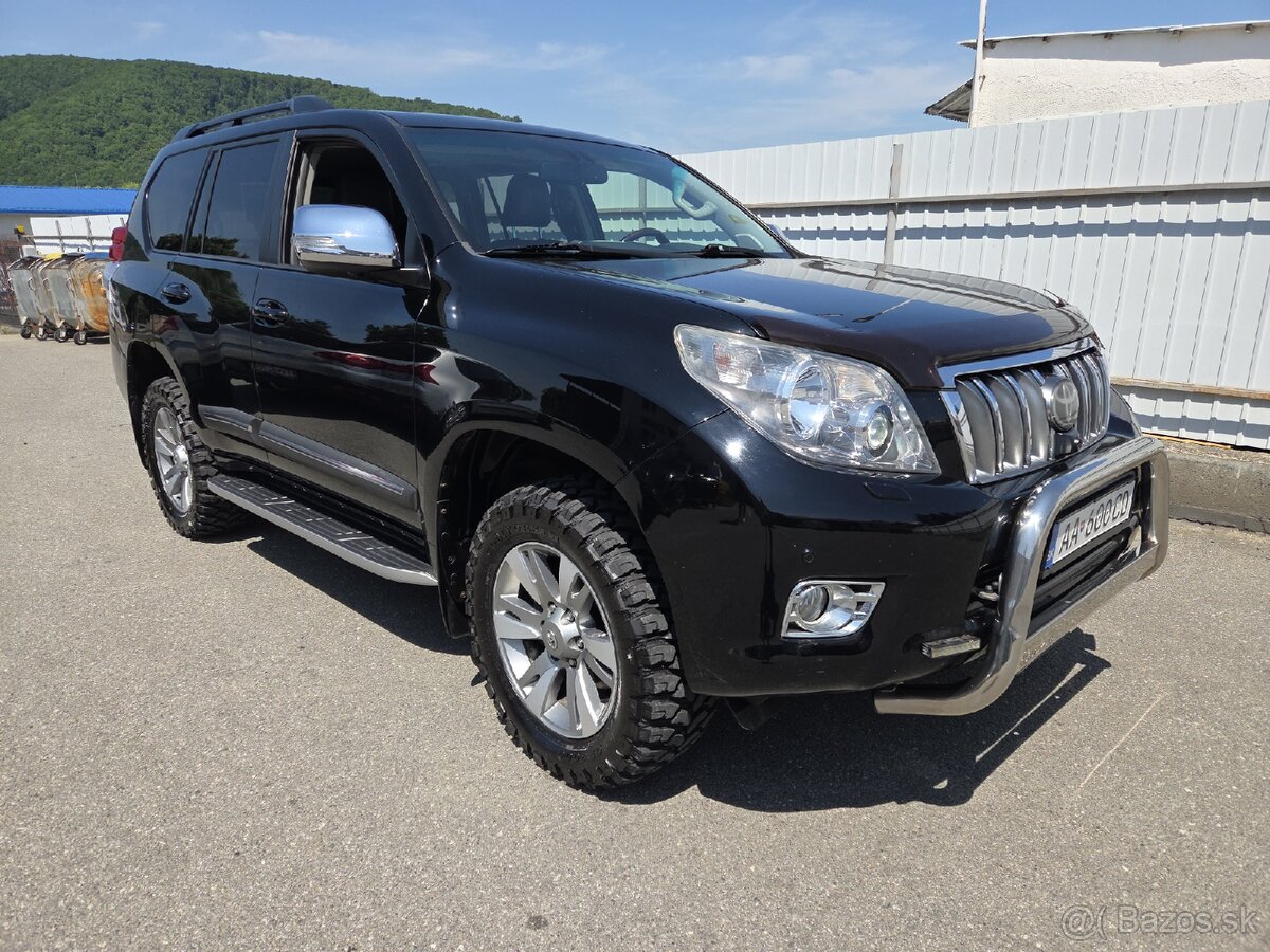 Toyota Land Cruiser 3.0I D-4D Premium A/T