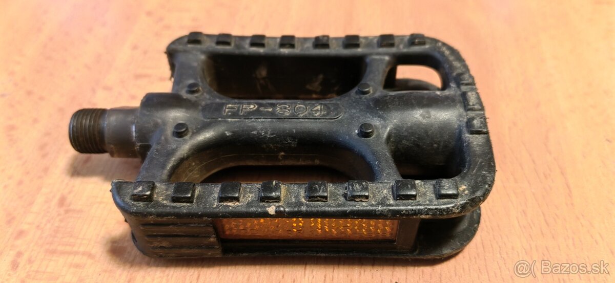 Gripy a pedále na bicykel - 3