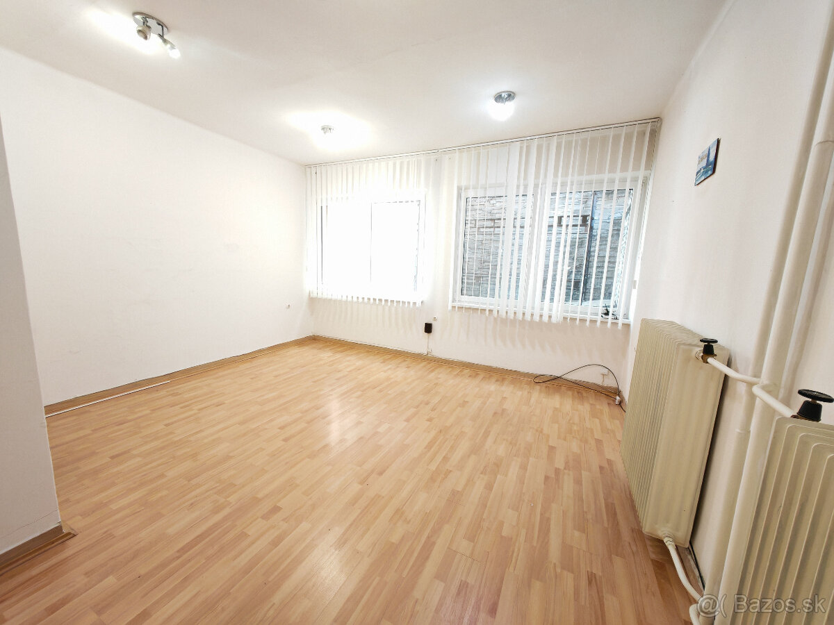 Kancelária/ priestor na podnikanie, 23 m2,Centrum, Topoľčany - 3