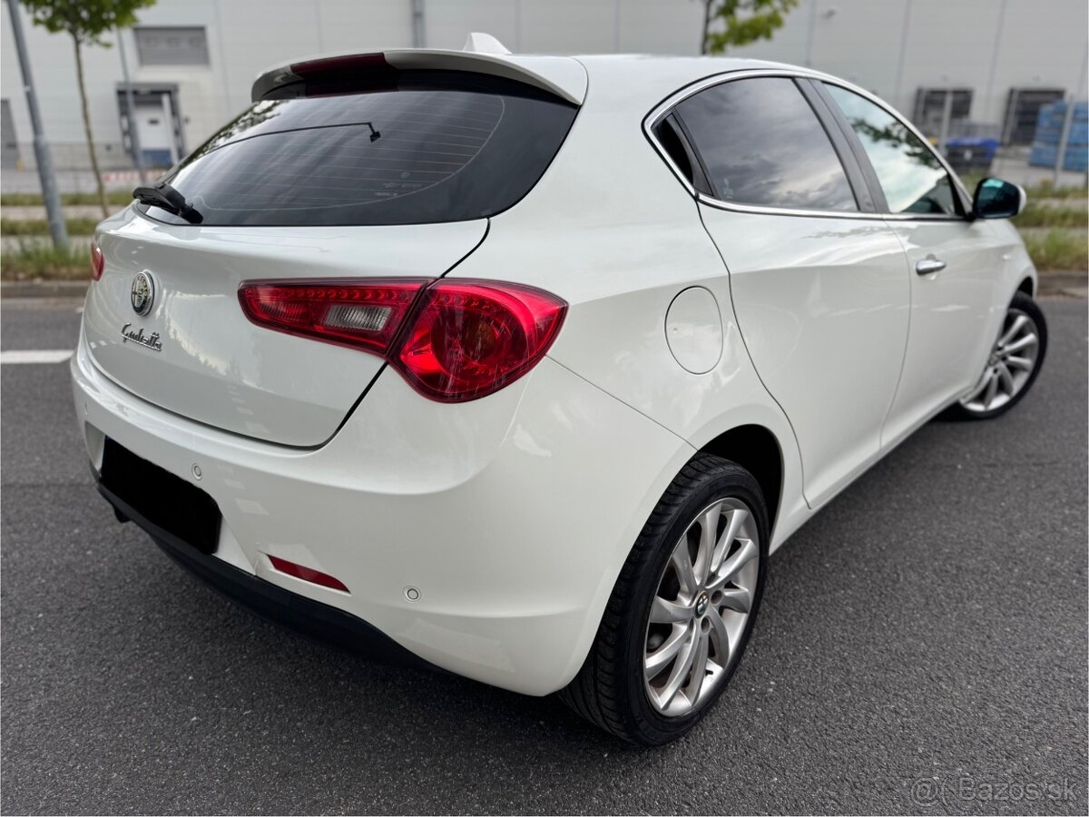 Alfa Romeo Giulietta 1.6 multijet Nová STK - 3