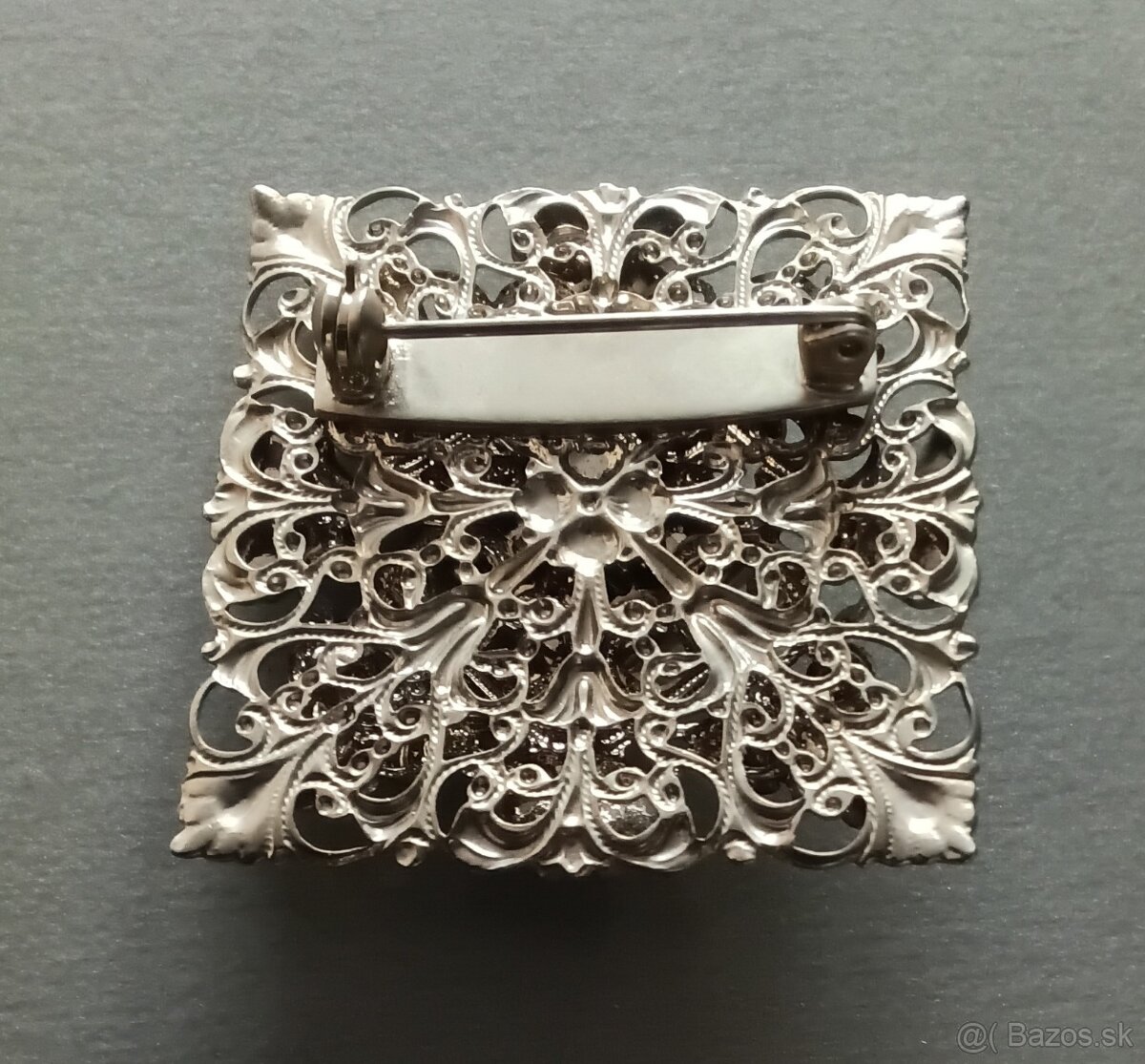 Brošňa - bižutéria. - 3