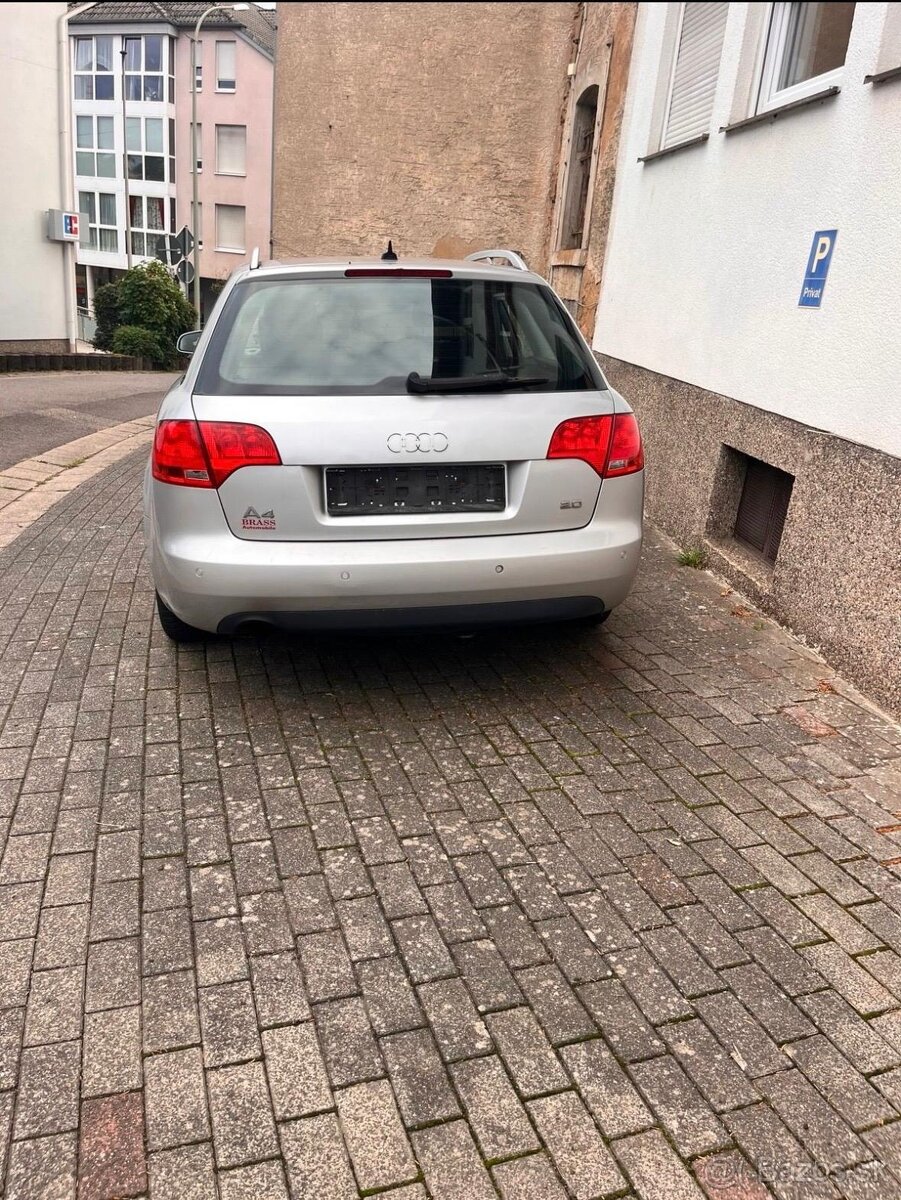 Audi A4 AVANT 2.0 bezin============================ model 2 - 3