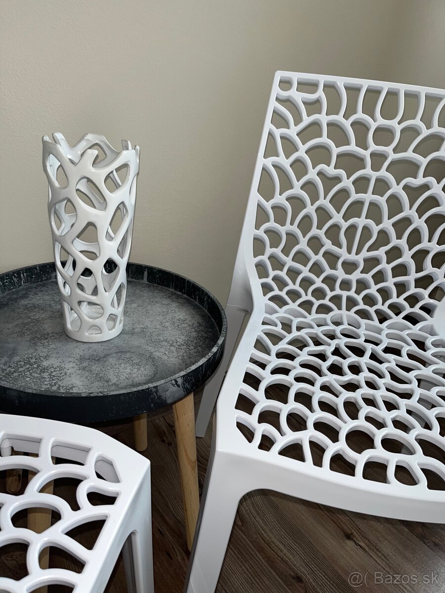 Plastové stoličky - 3