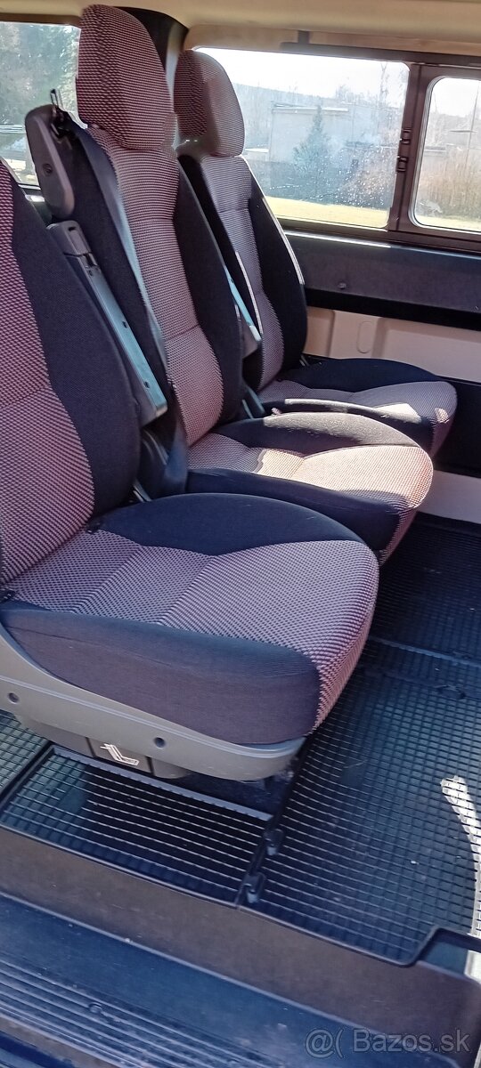 Predám Peugeot boxer 9 miestne - 3