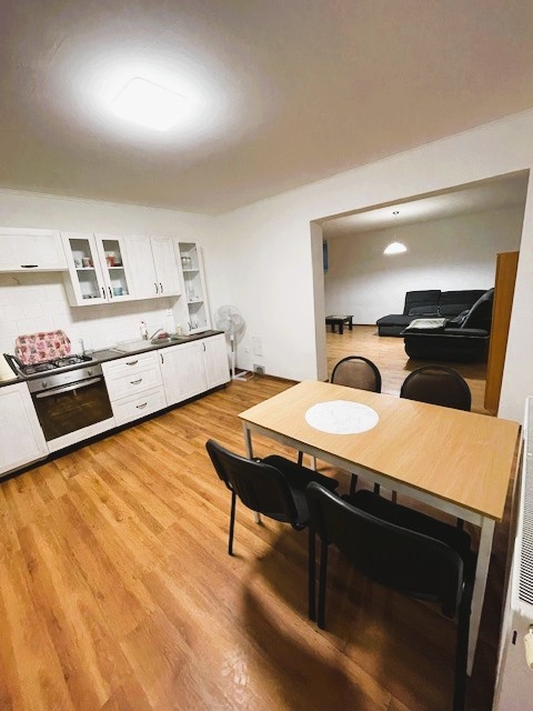 Na prenájom 3. izbový rodinný dom v Lozorne. - 3