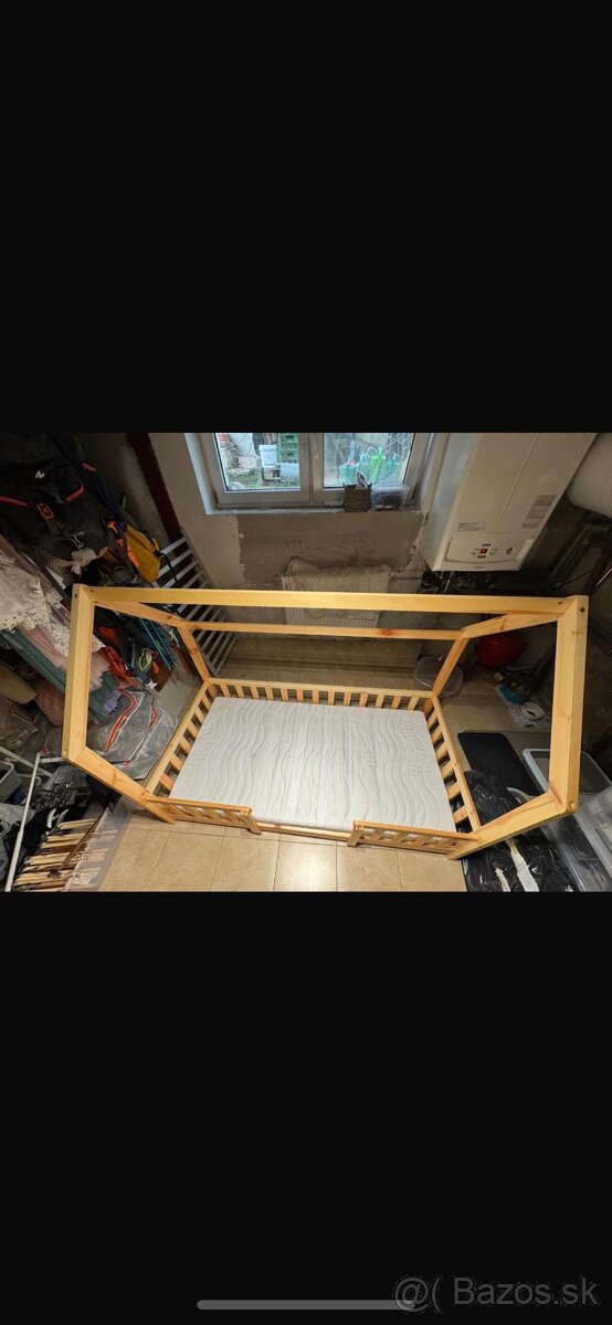 Posteľ v tvare domčeka - 3