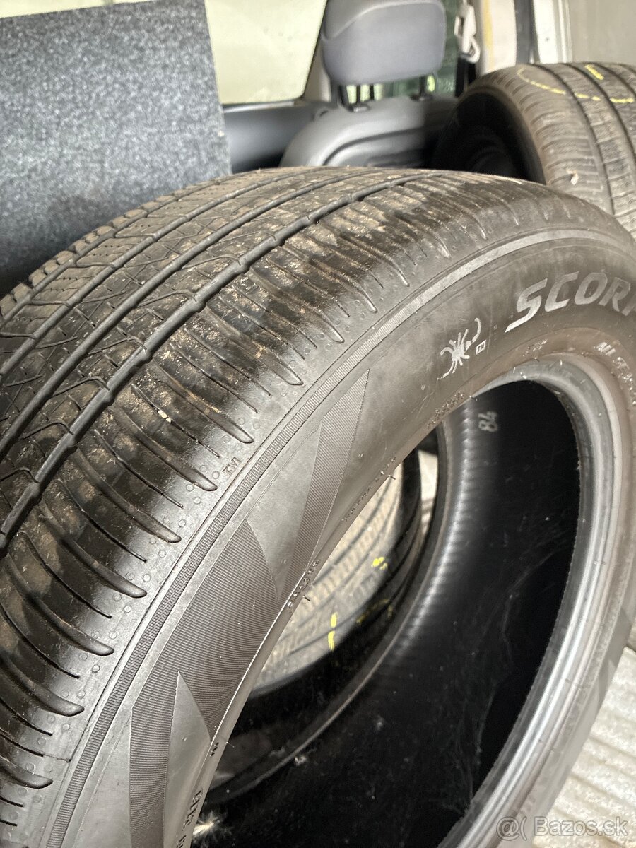 275/50R20 - 3