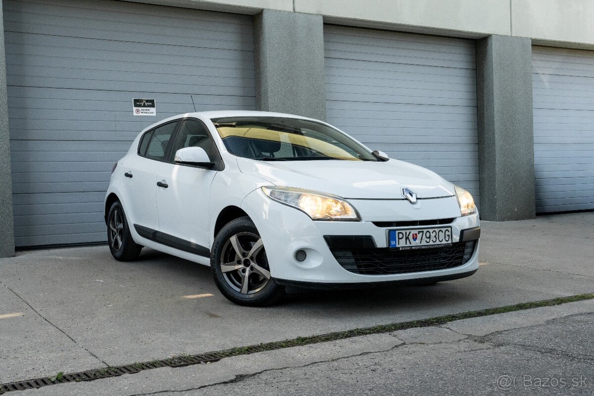 Renault Megane 1.6i M5 - 3