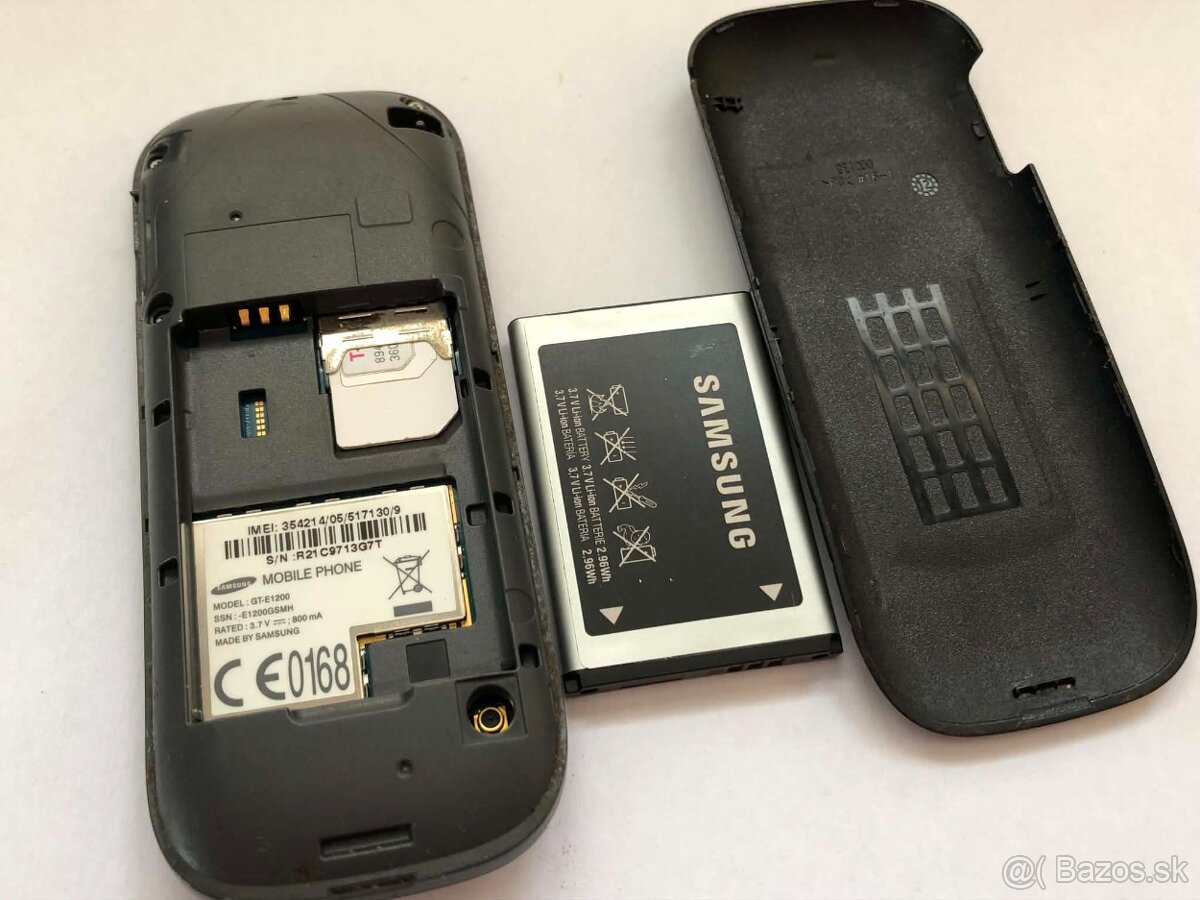 Samsung GT-E1200 - 3