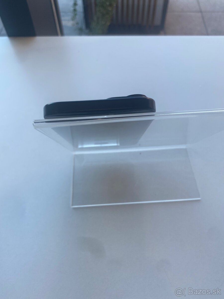iPhone 15 - 3
