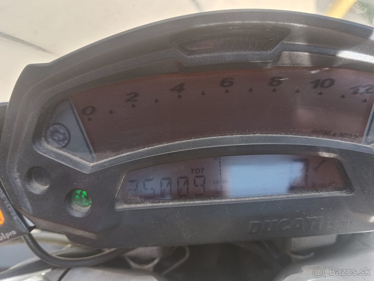 Ducati Monster 696 - 3