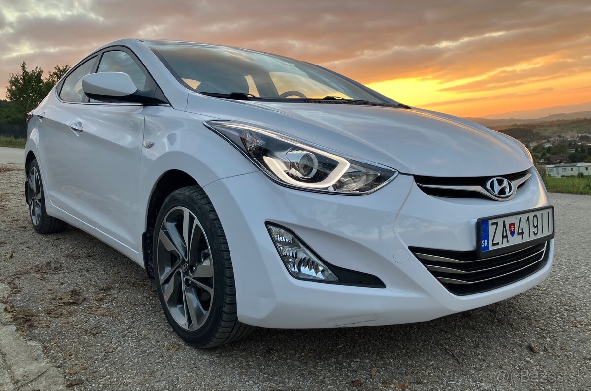 Hyundayi, nebúrané, kúpene v SR, len 53 600km - 3