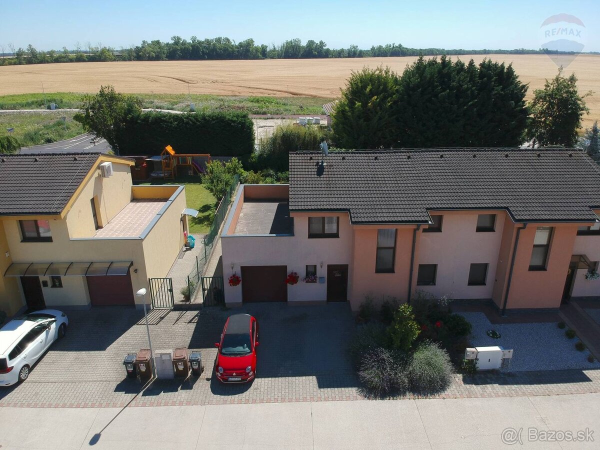 5-izbový rodinný dom s garážou v Kalinkove - 3