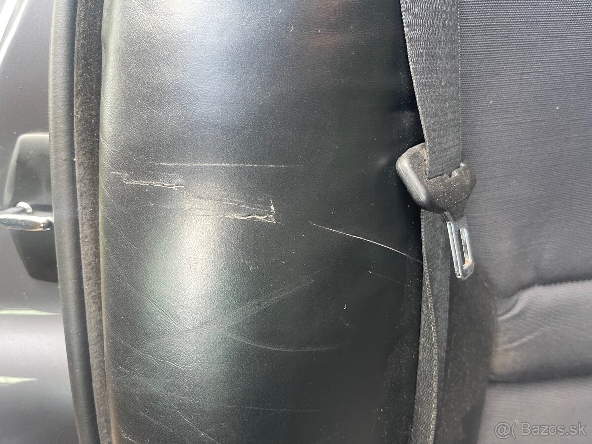 Predám sedačky BMW e46 touring - 3