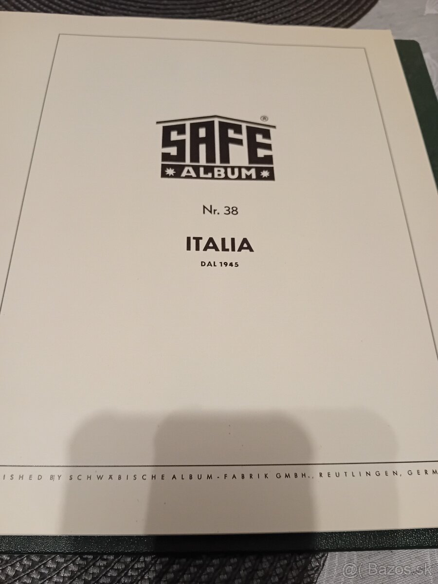 Známky Taliansko v albume - 3