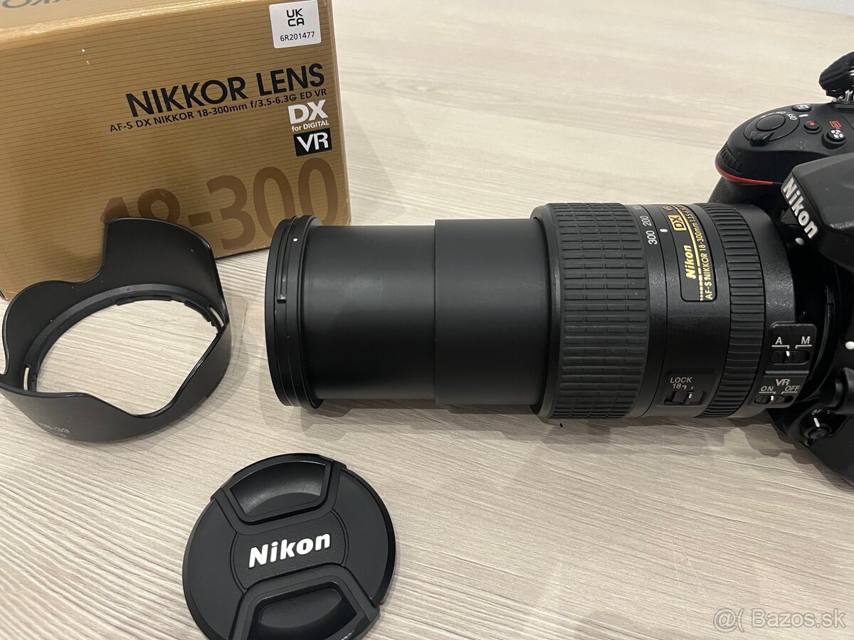 objektív Nikkor 18-300 - 3