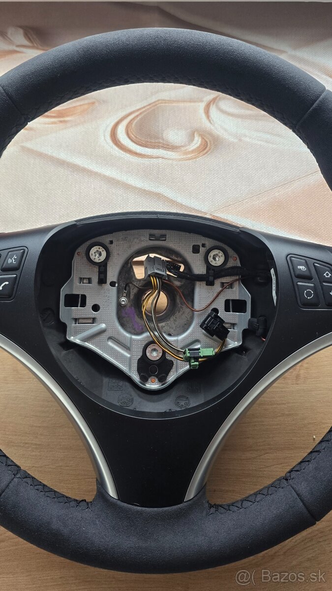 Volant BMW E90 sport alcantara E82 E87 E90 E91 E92 E93 - 3