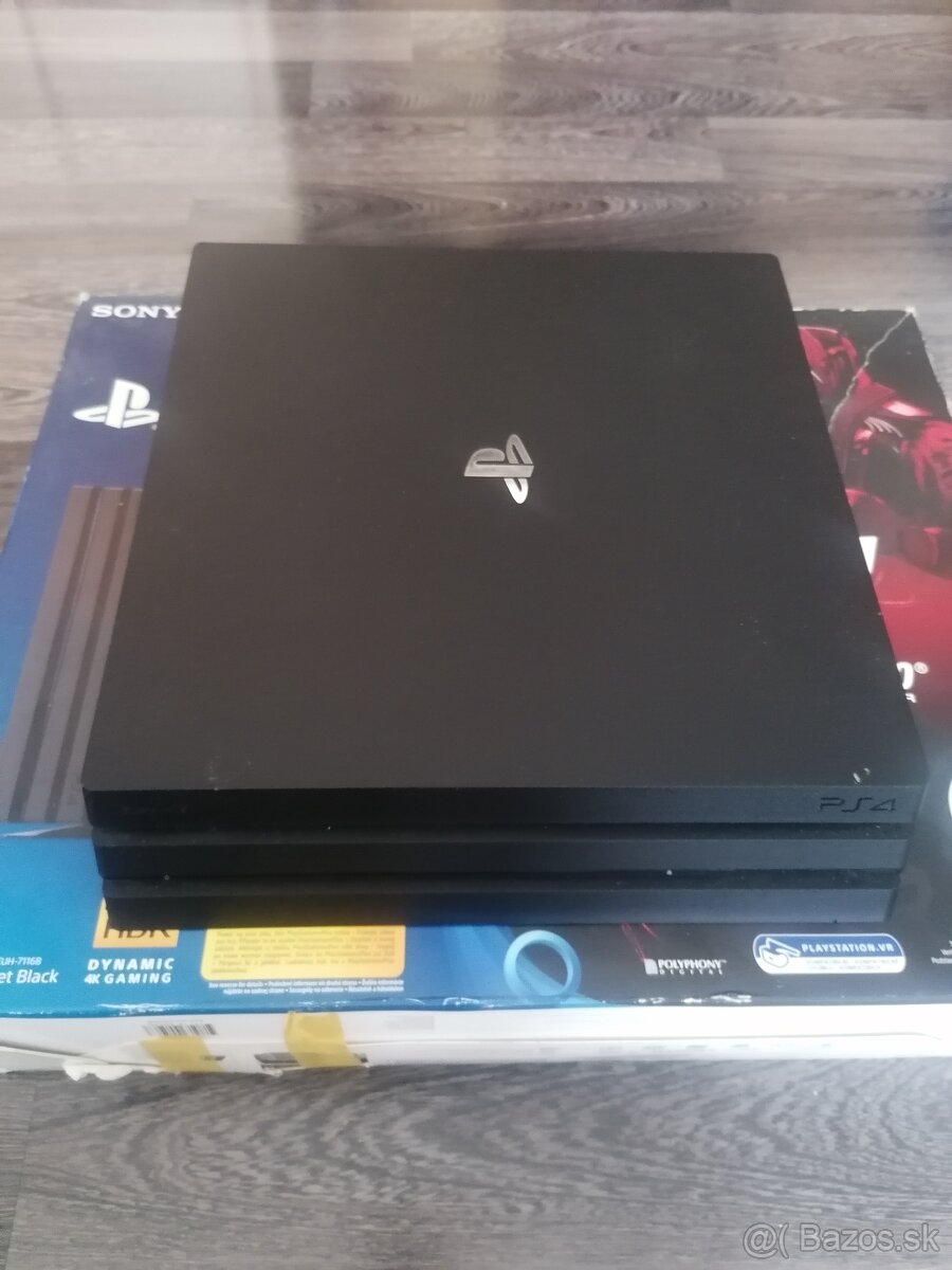 Predám PS4 pro - 3