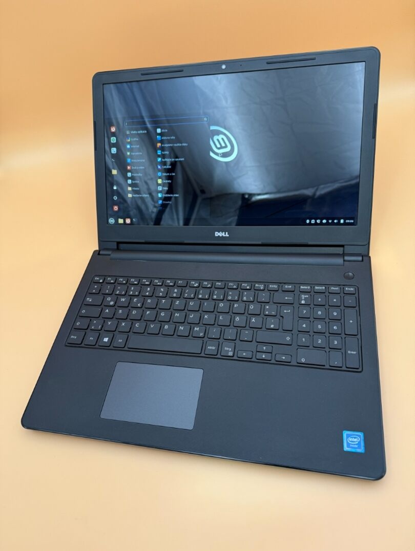 Notebook Dell Celeron N3060 / 8GB RAM / 128GB SSD / HD - 3